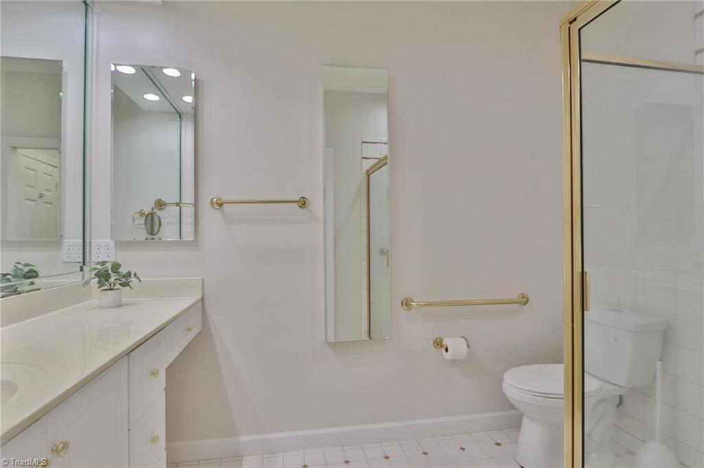 property viewer photo 17