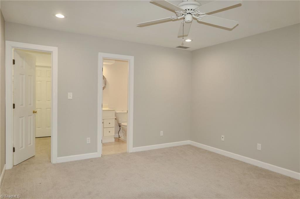 property viewer photo 25