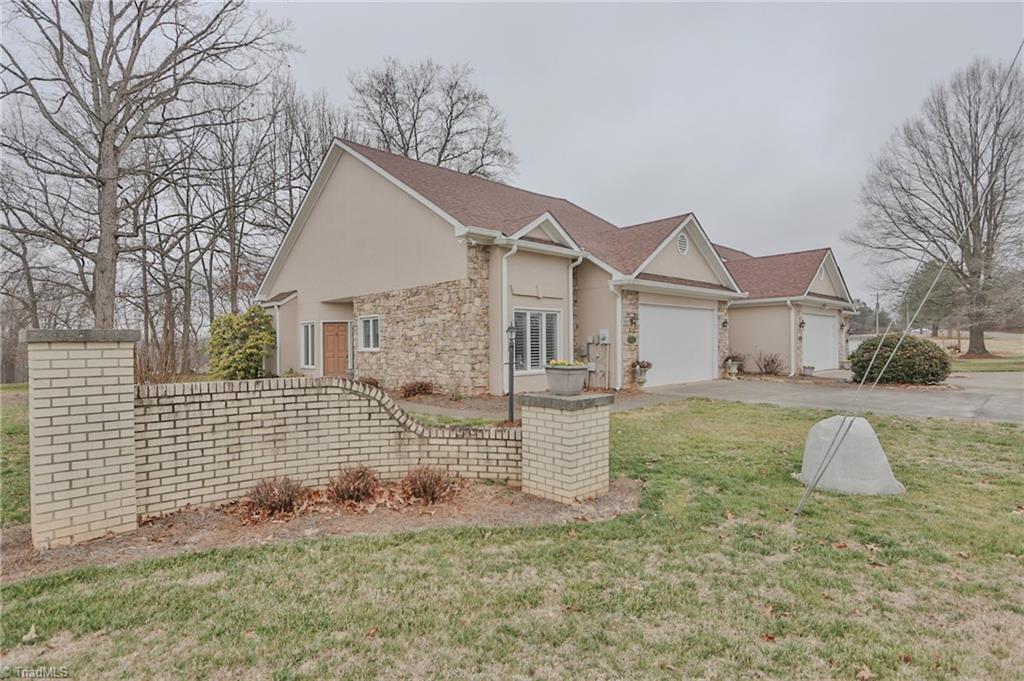 property viewer photo 3