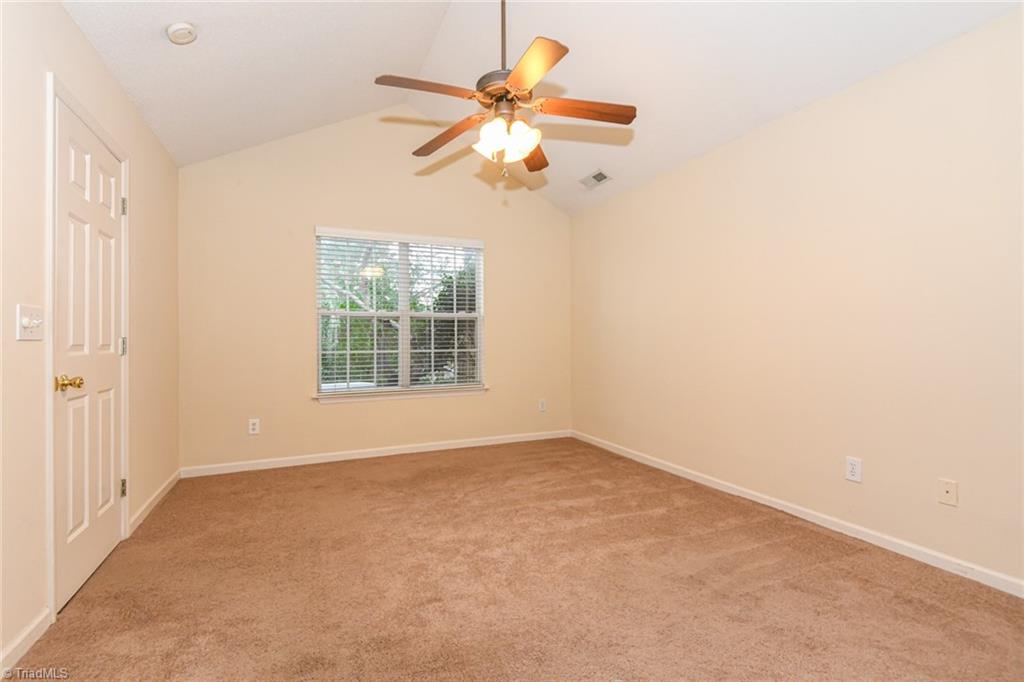 property viewer photo 15