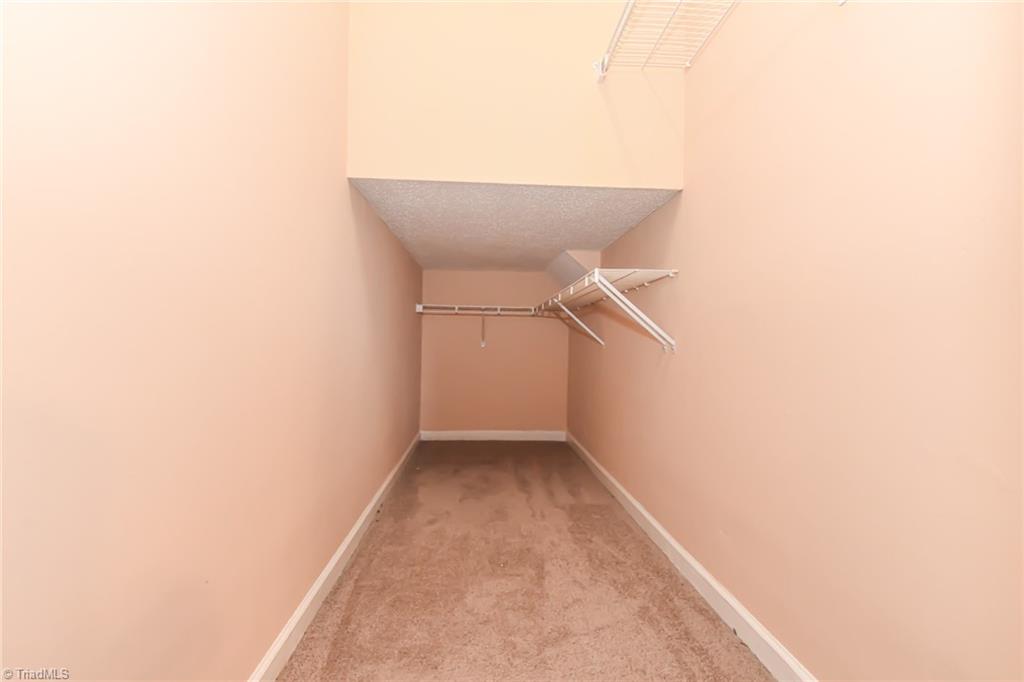 property viewer photo 18