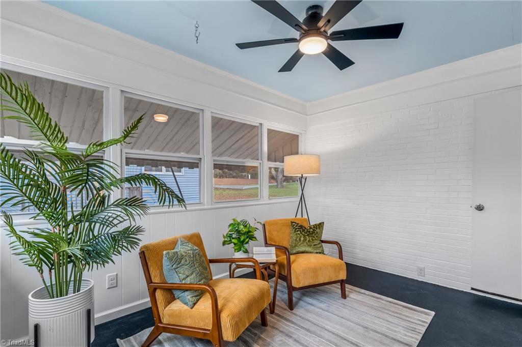 property viewer photo 16