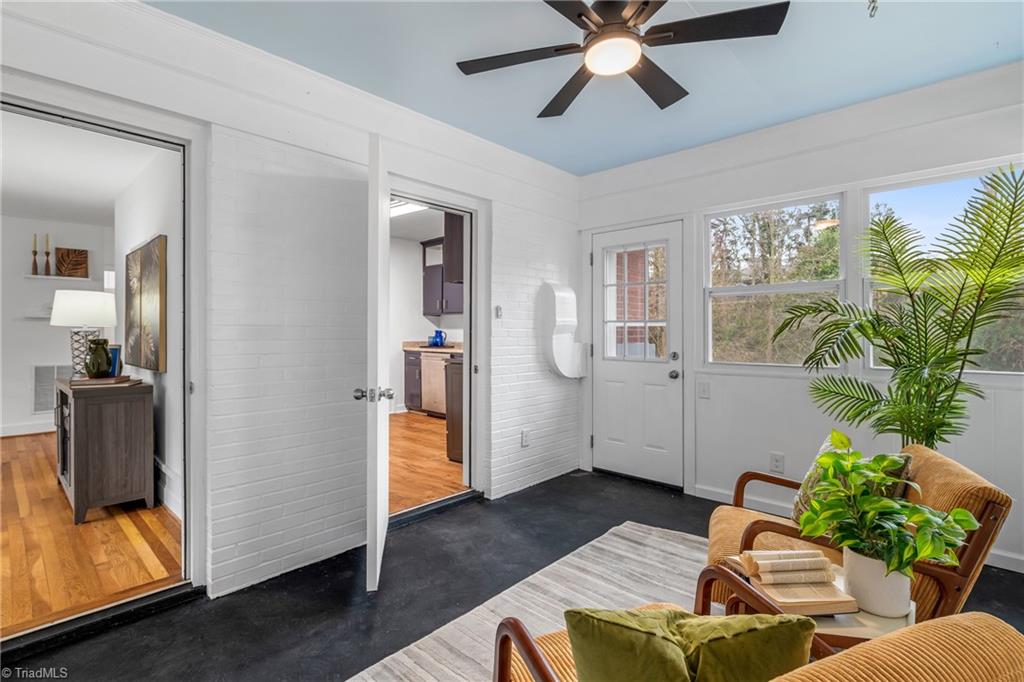 property viewer photo 18