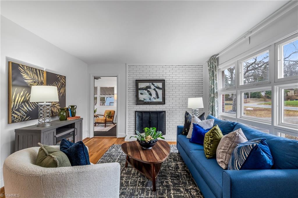 property viewer photo 6