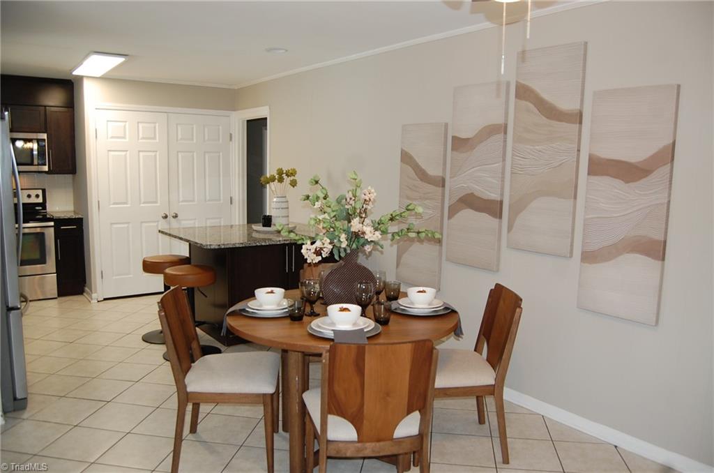 property viewer photo 7