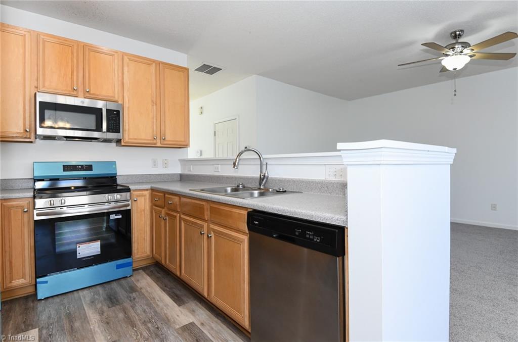 property viewer photo 12