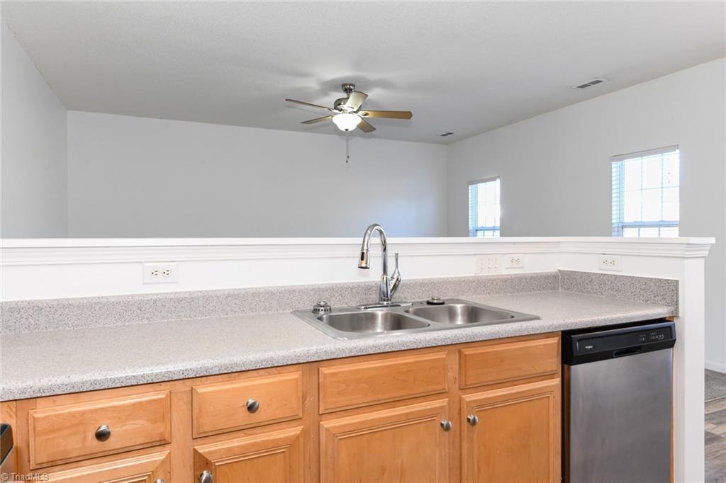 property viewer photo 15
