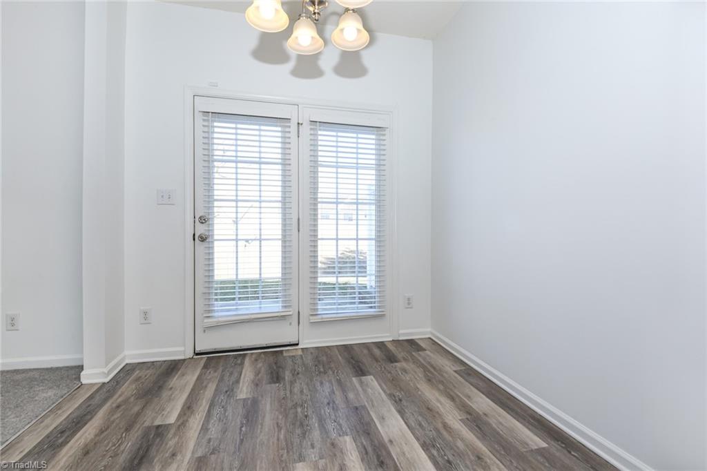 property viewer photo 17