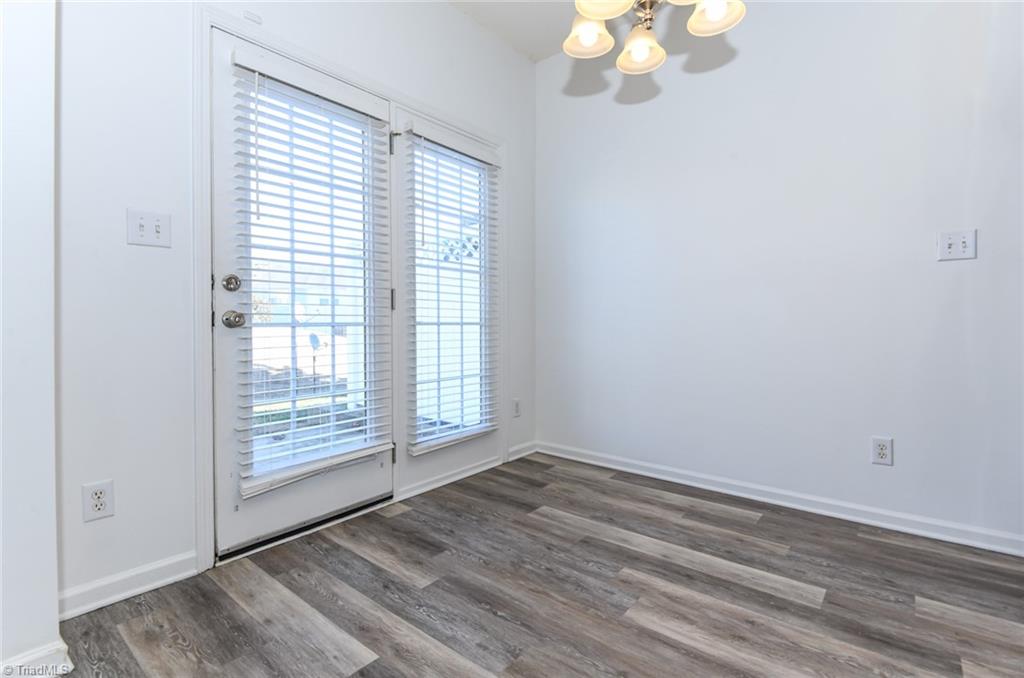 property viewer photo 18