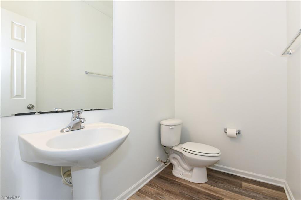 property viewer photo 19