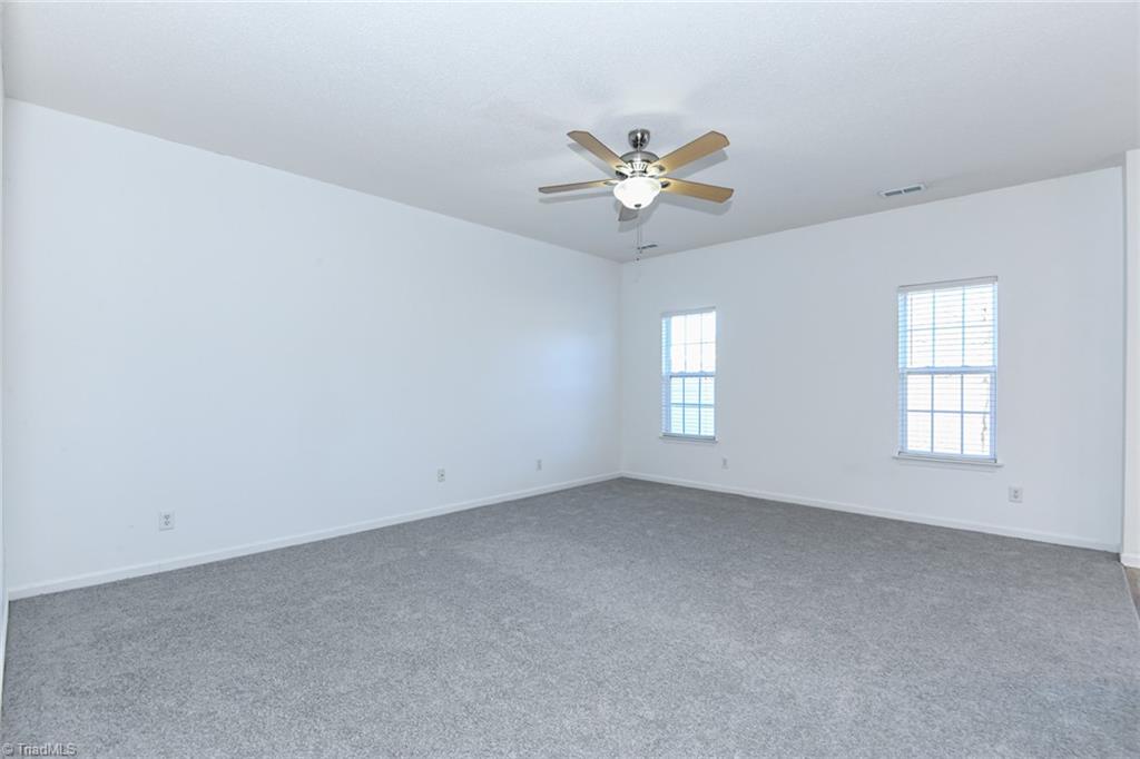 property viewer photo 8