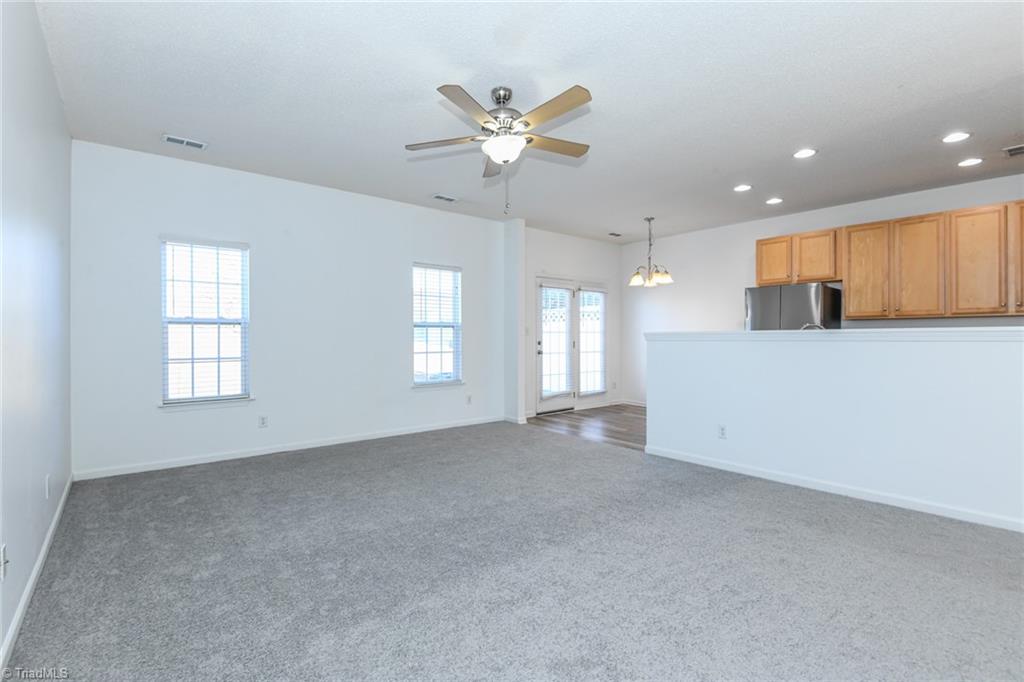 property viewer photo 9