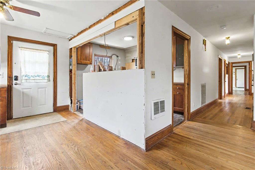 property viewer photo 3