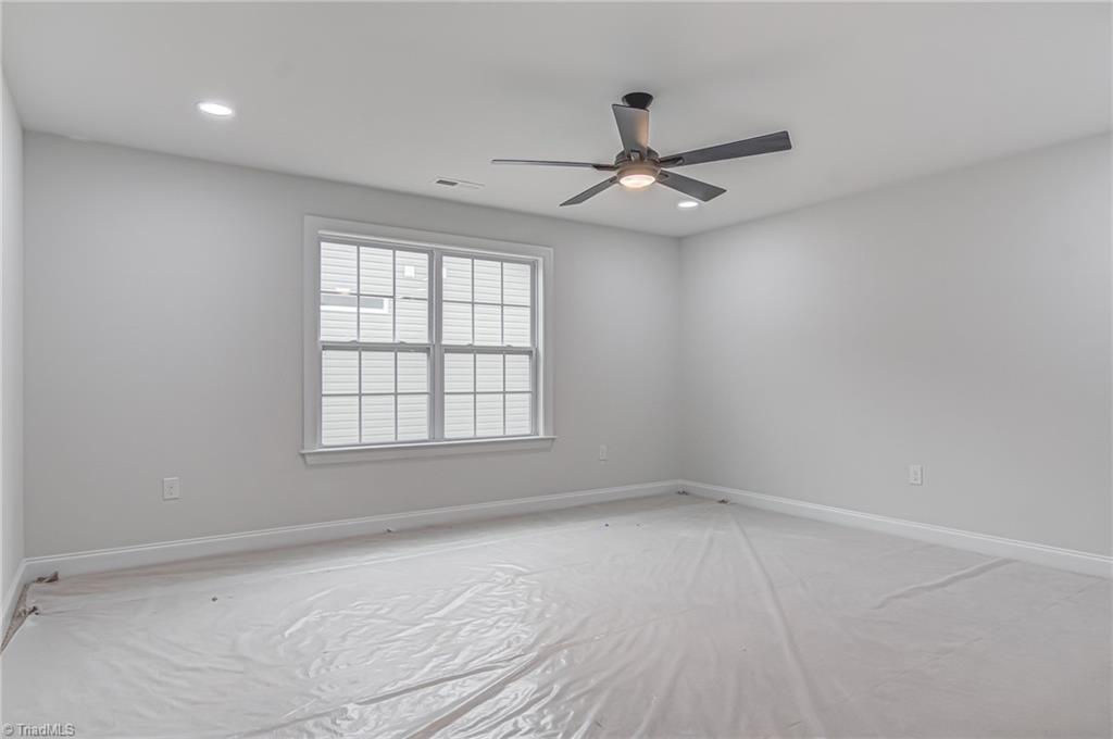 property viewer photo 15