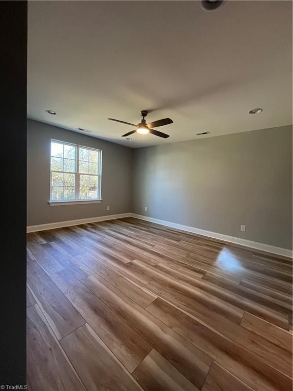 property viewer photo 13