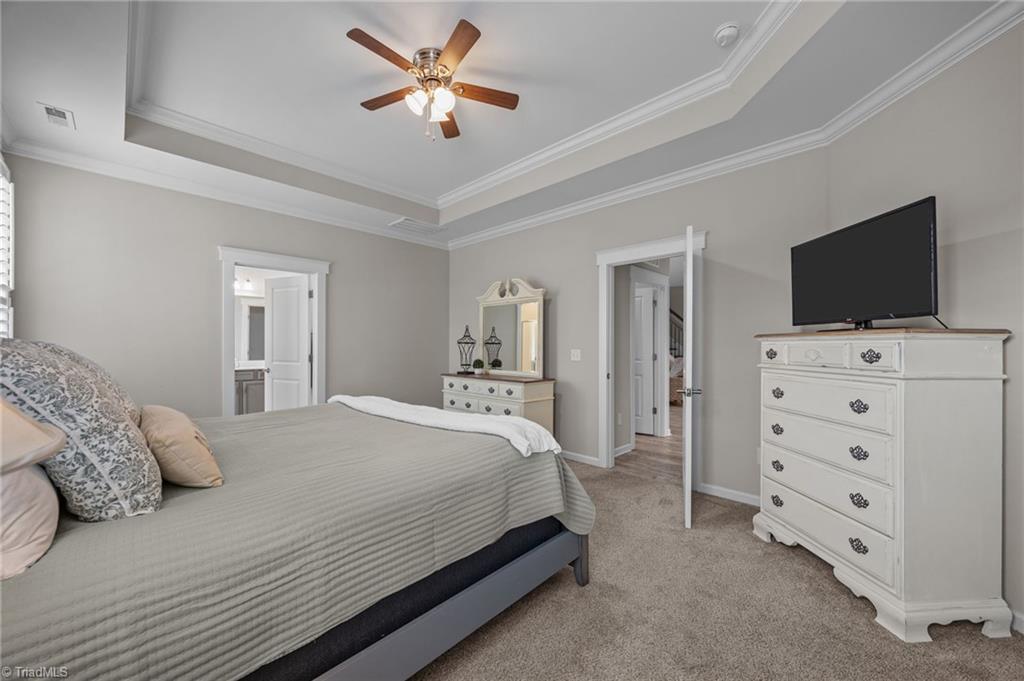 property viewer photo 18