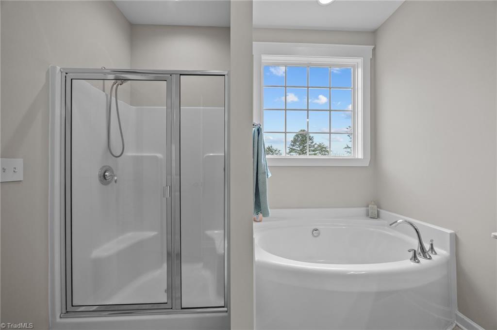 property viewer photo 20