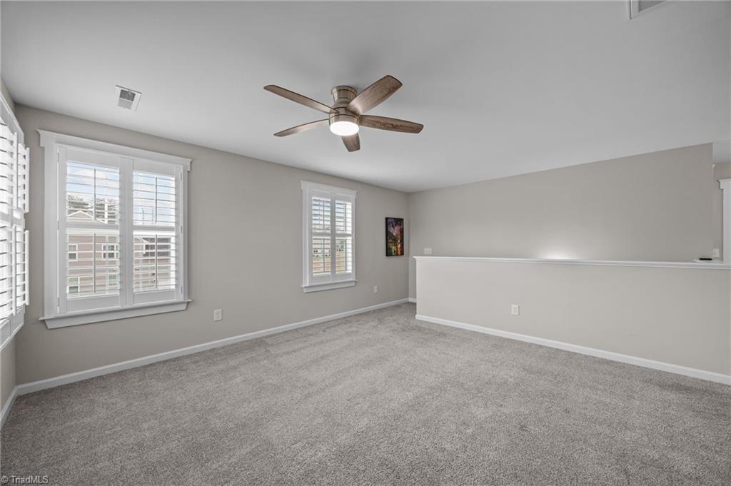 property viewer photo 23