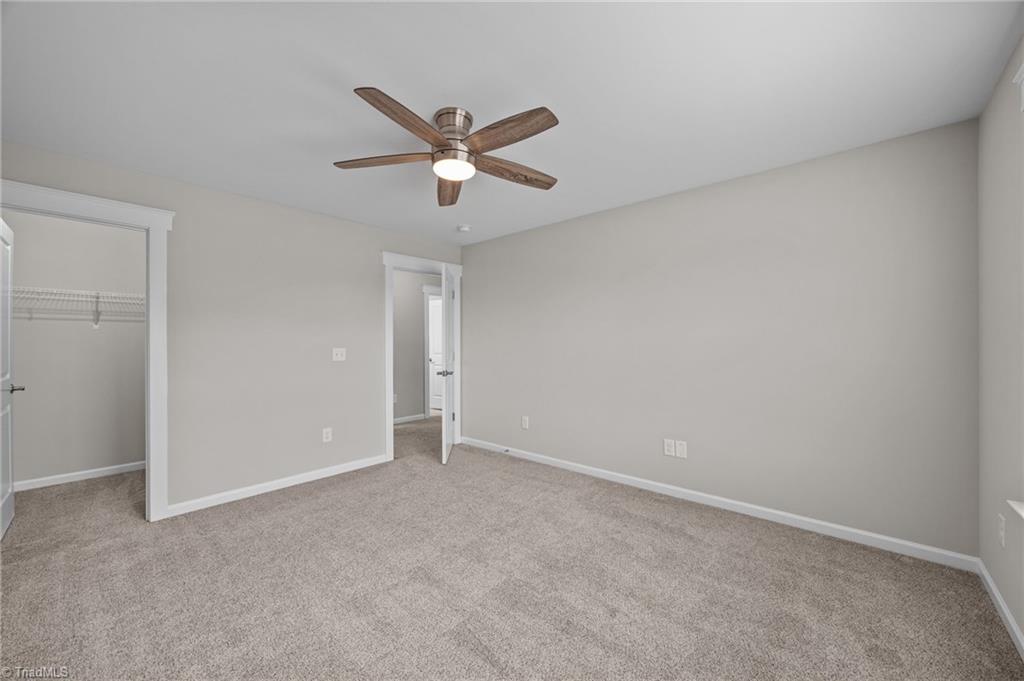property viewer photo 30