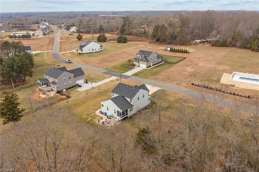 property viewer photo 38