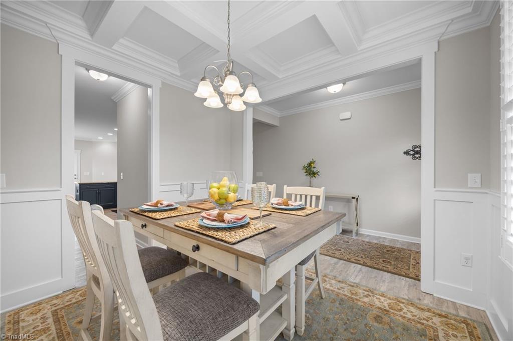 property viewer photo 6