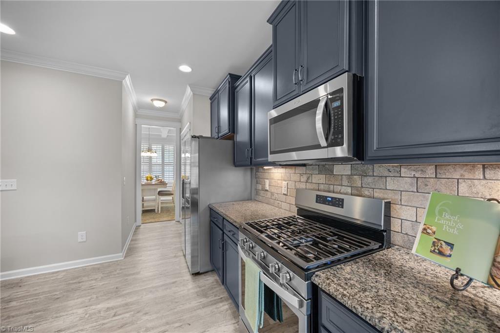 property viewer photo 9