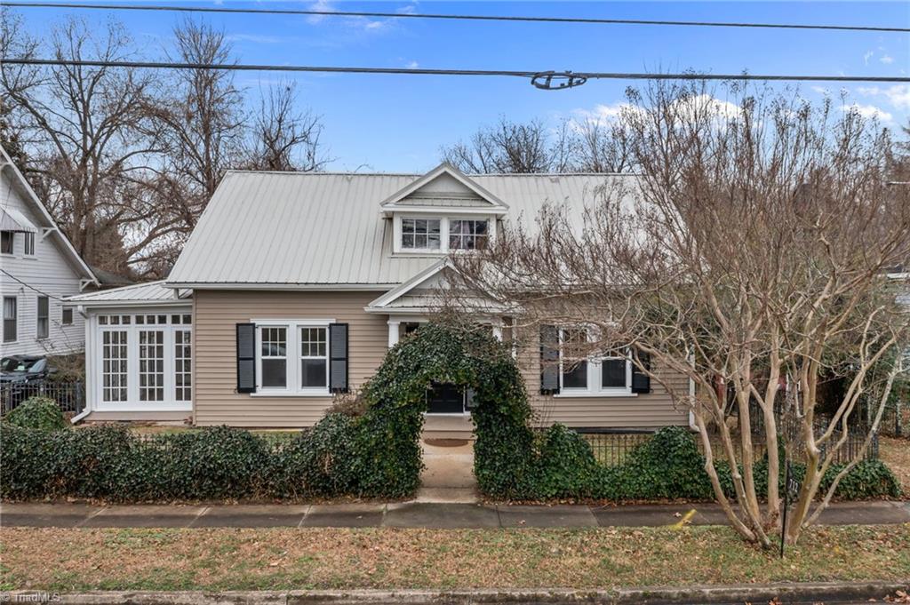 main property photo 0