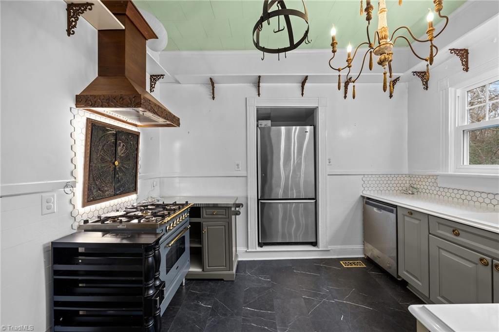 property viewer photo 15
