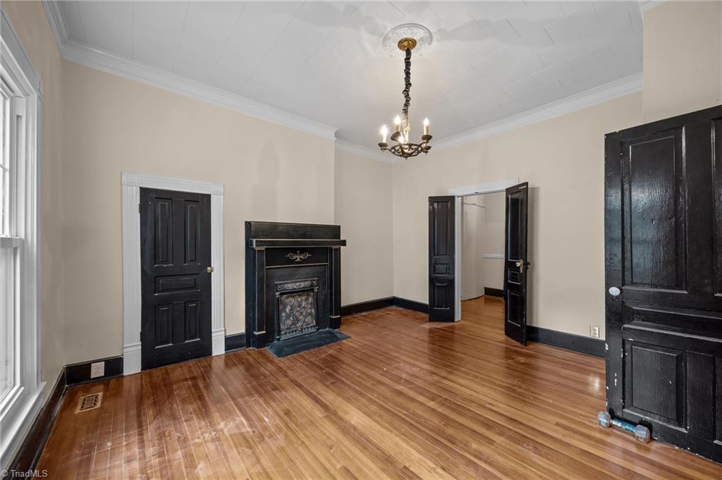 property viewer photo 23