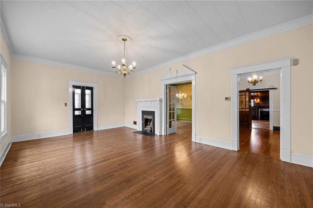 property viewer photo 4