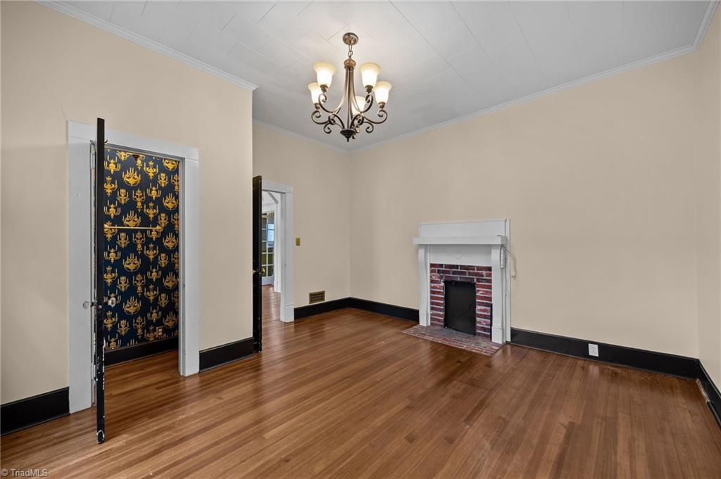 property viewer photo 8