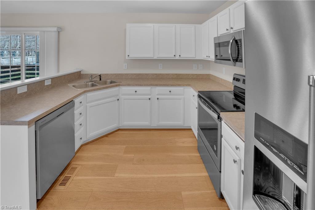property viewer photo 11