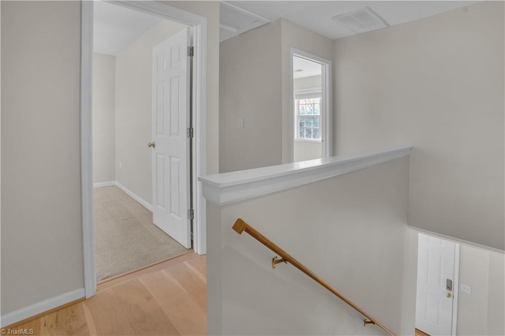 property viewer photo 19