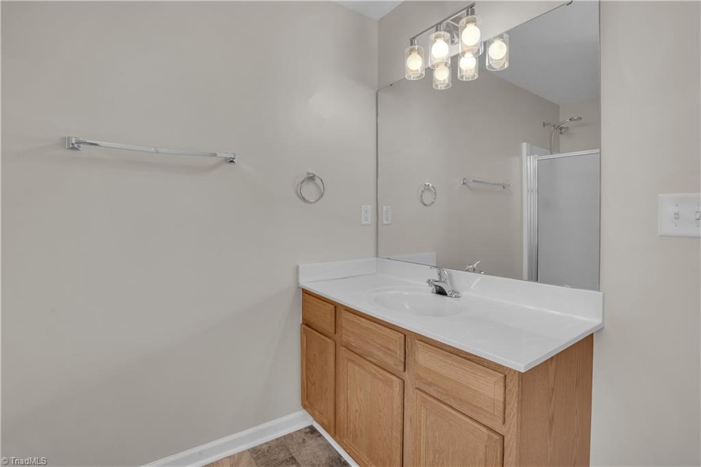 property viewer photo 23