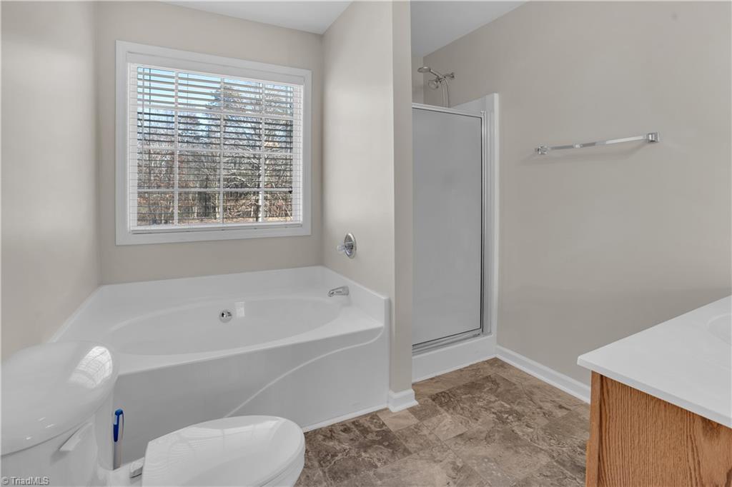 property viewer photo 24