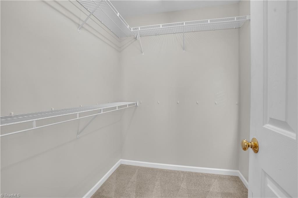 property viewer photo 26