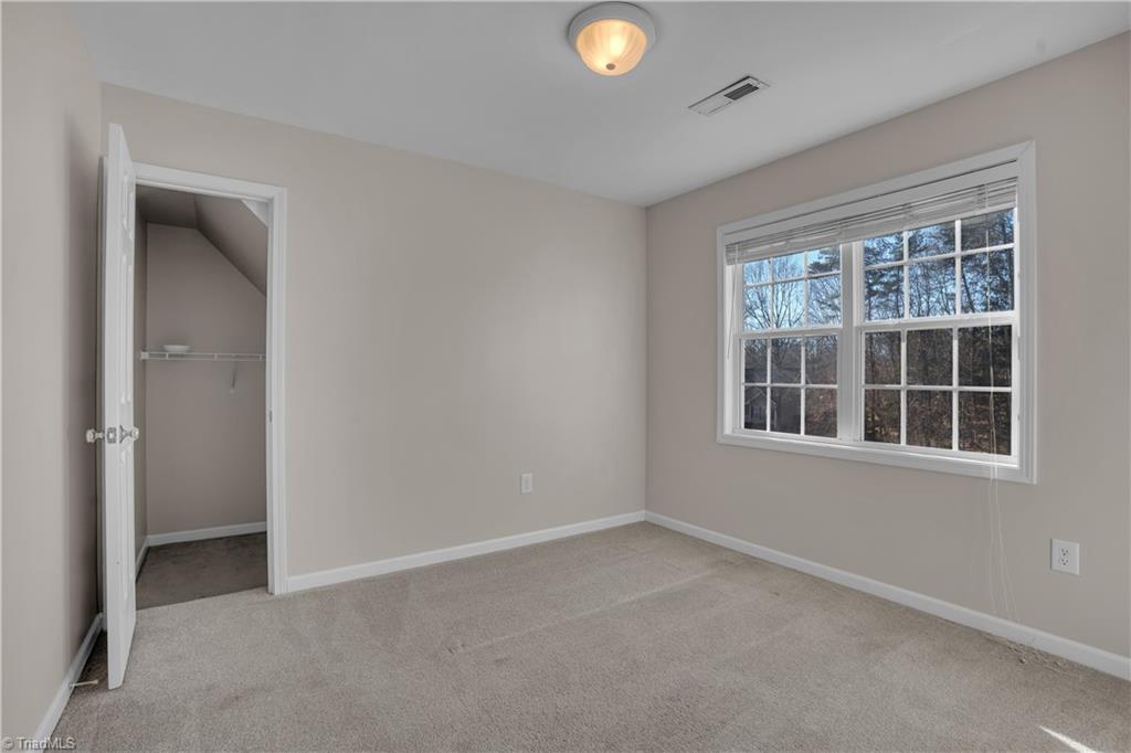 property viewer photo 36