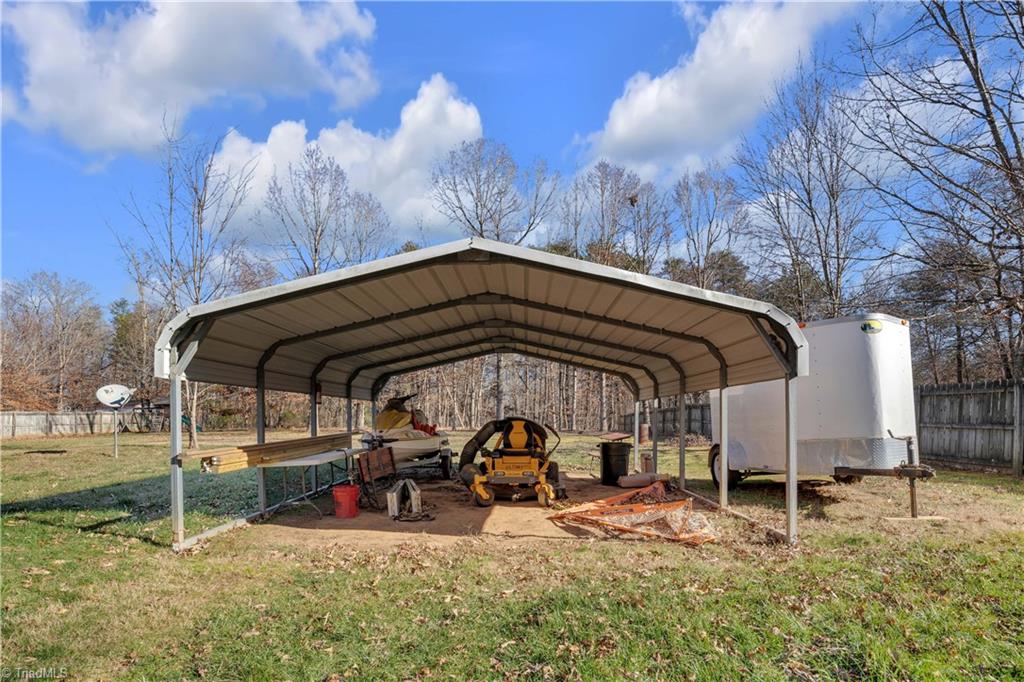 property viewer photo 43