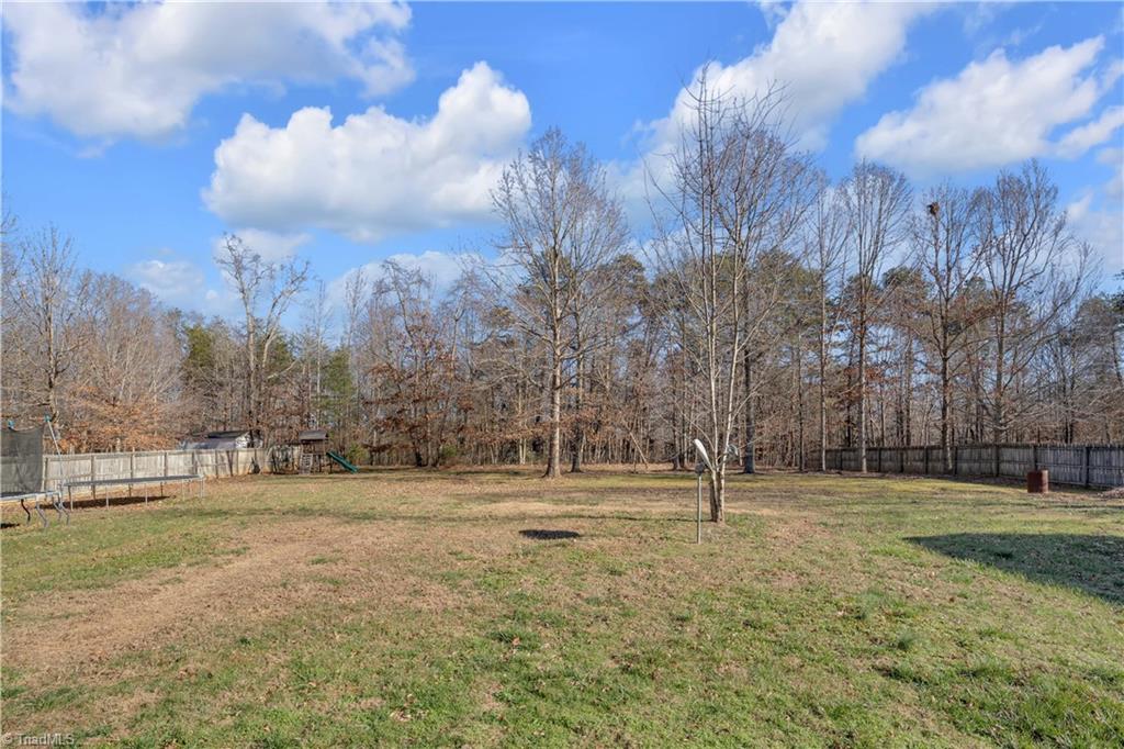 property viewer photo 44