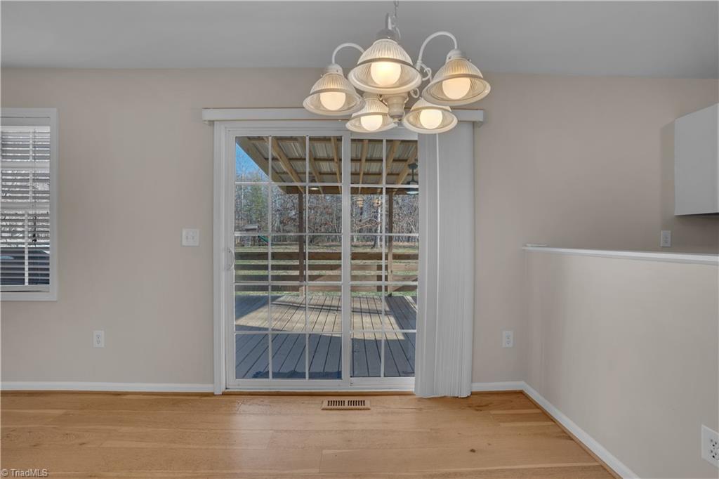 property viewer photo 7