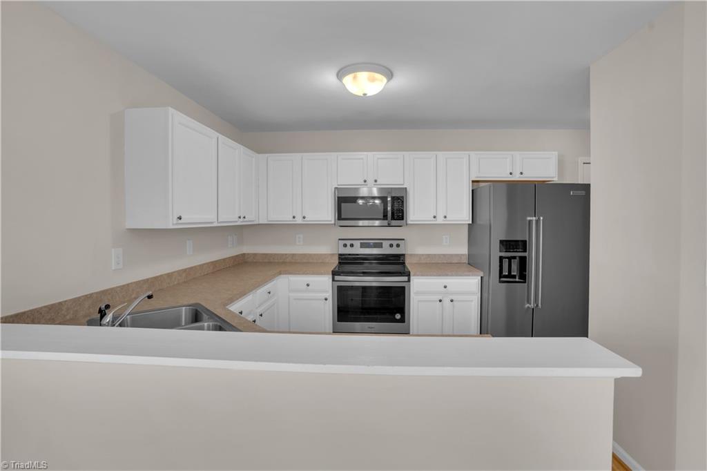 property viewer photo 8