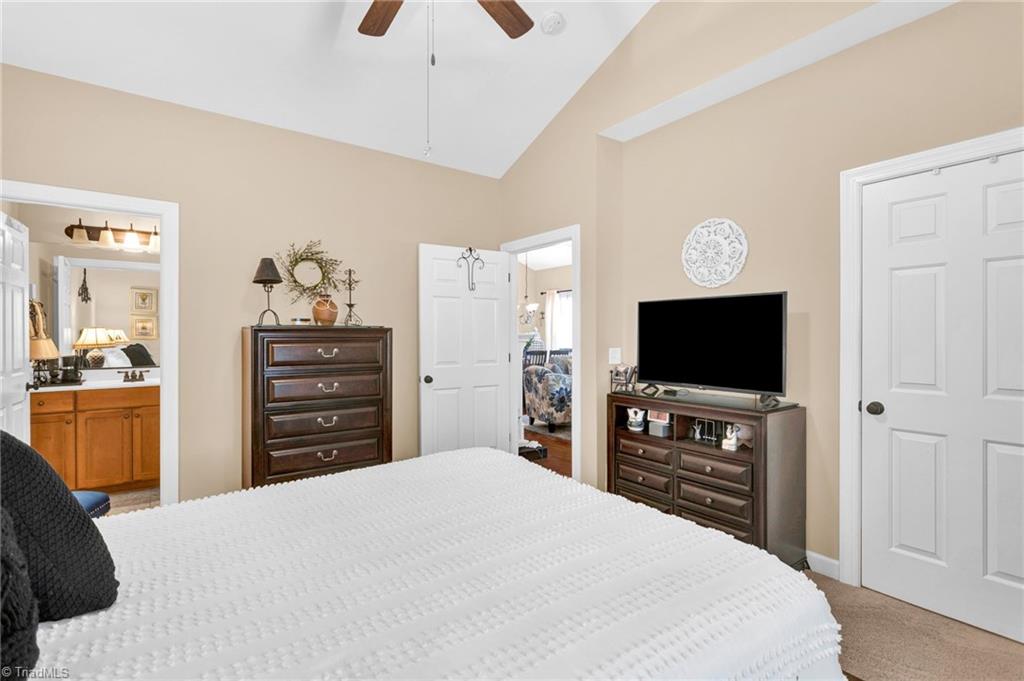property viewer photo 19