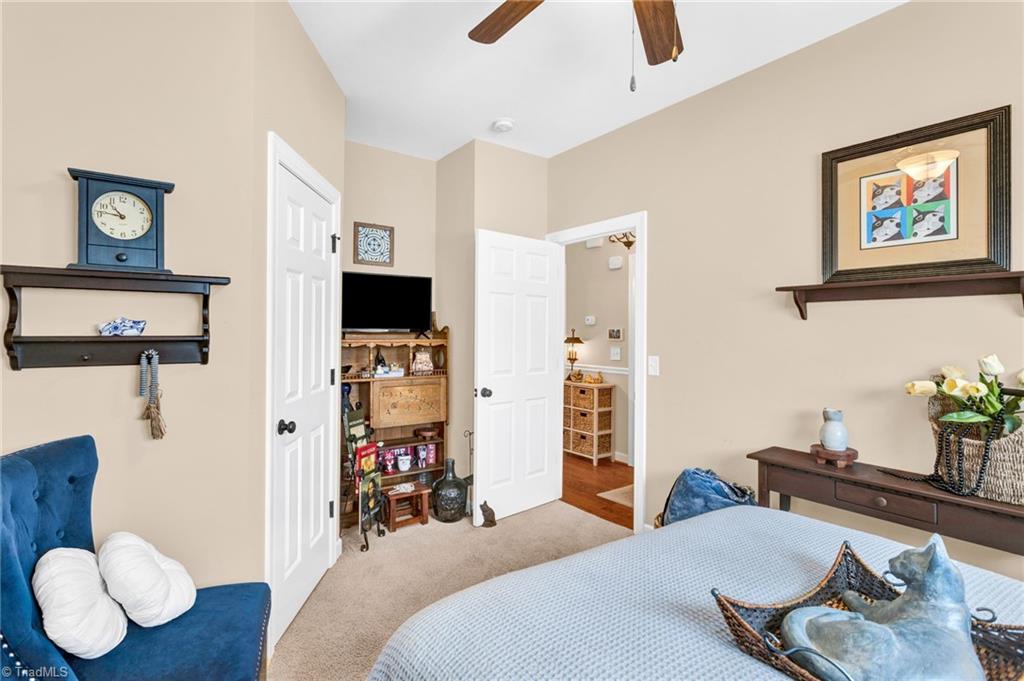 property viewer photo 22