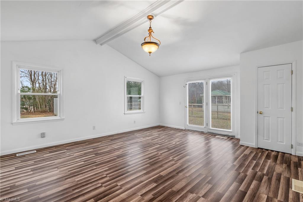 property viewer photo 11