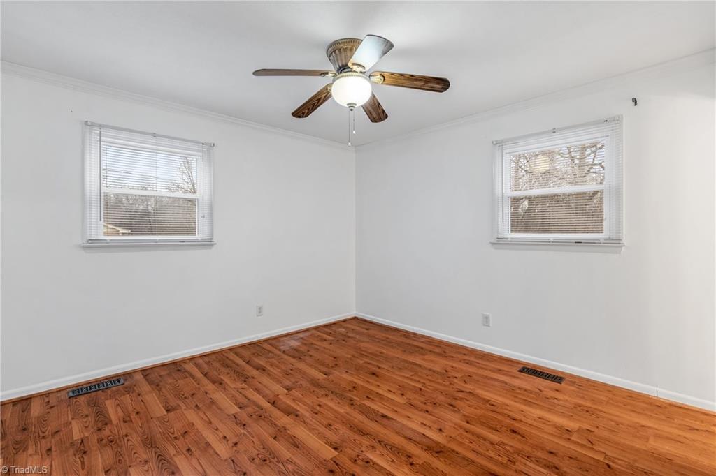 property viewer photo 15