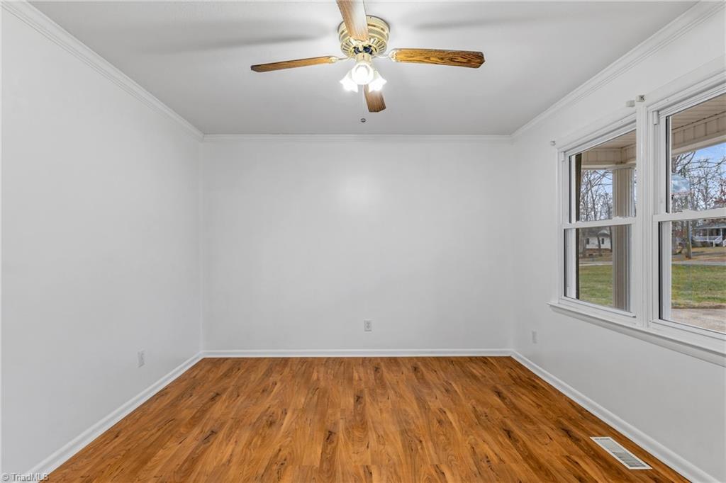 property viewer photo 2