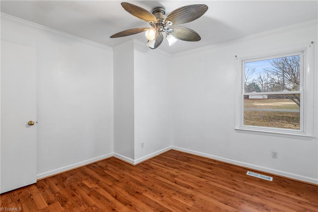 property viewer photo 20