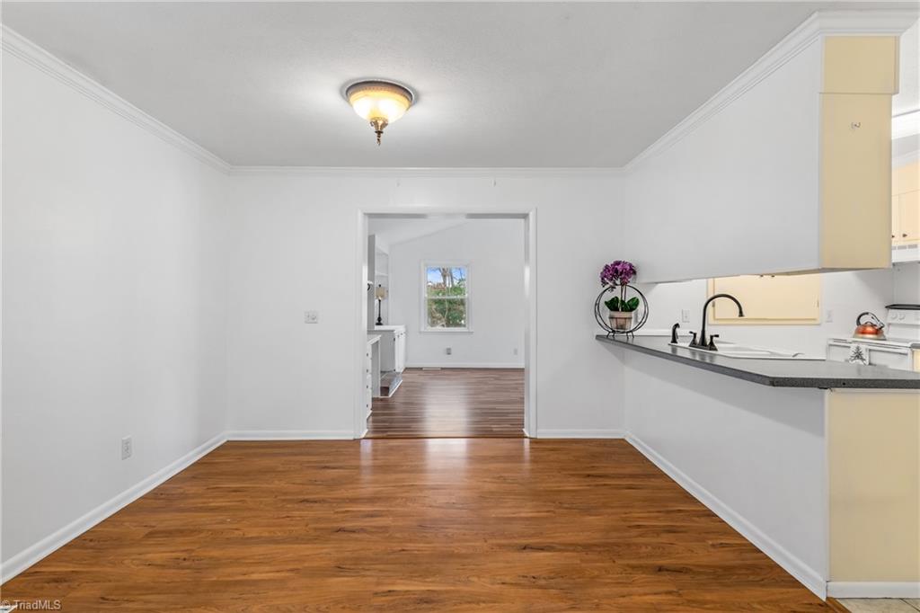 property viewer photo 5