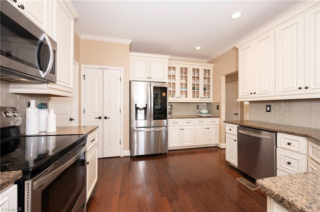 property viewer photo 10
