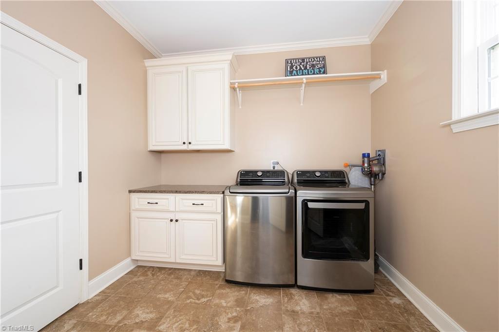 property viewer photo 13